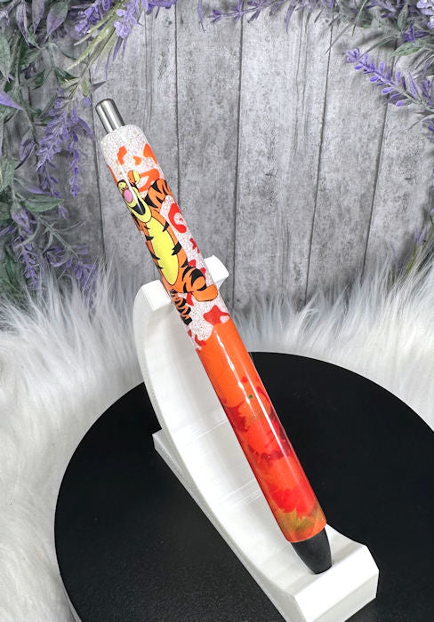 Handmade Tigger glitter pen with free refill