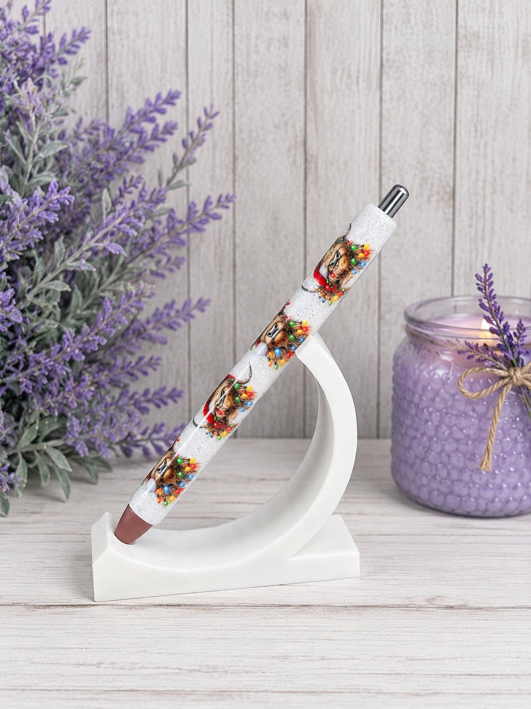 Handmade Christmas Highland Cows glitter pen with free refill