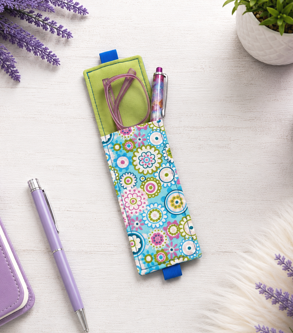 Handsewn Retro Flowers Fabric Bookmark with Accessory Pocket