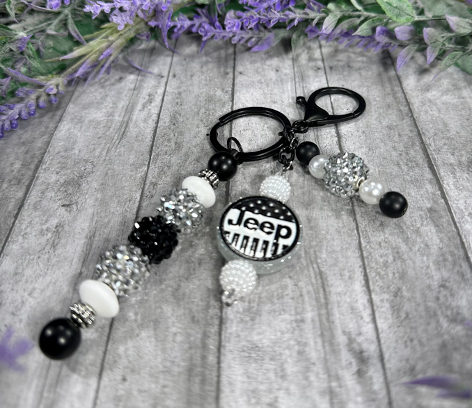 Handmade Beaded Jeep Keychain With Clip and Keyring 2