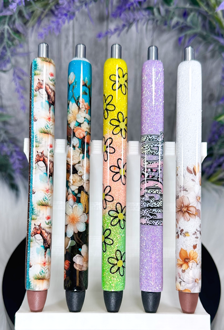 Handmade Daisies on Rainbow glitter pen with free refill