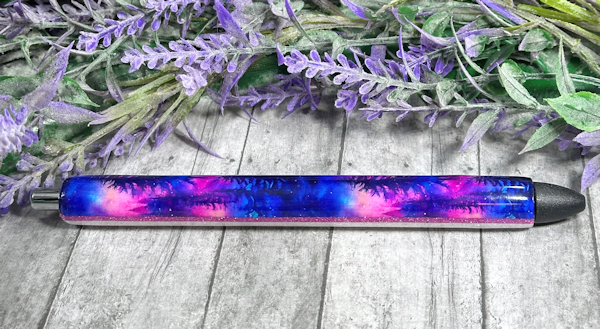 Handmade Northern Lights on white glitter pen with free refill