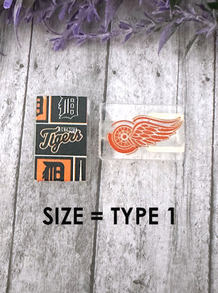 Model 1 Red Wings and Tigers charging cable protector set