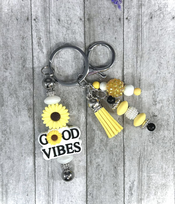 Handmade Good Vibes Daisy Beaded Keychain With Clip and Keyring