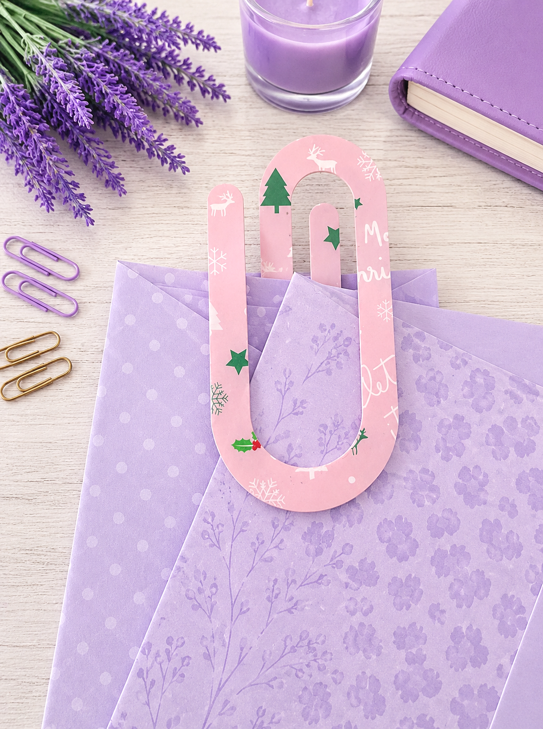 Jumbo Decorative Acrylic Paper Clip Christmas 3