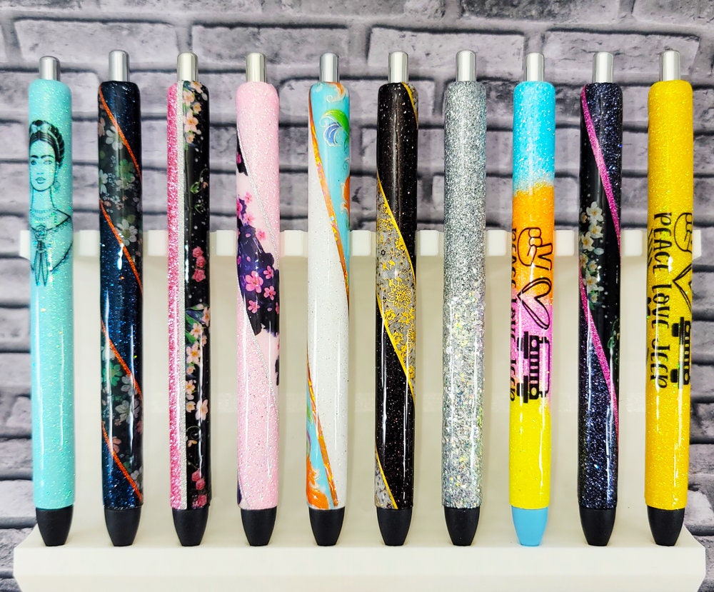 Handmade Gnome Bee glitter pen with free refill
